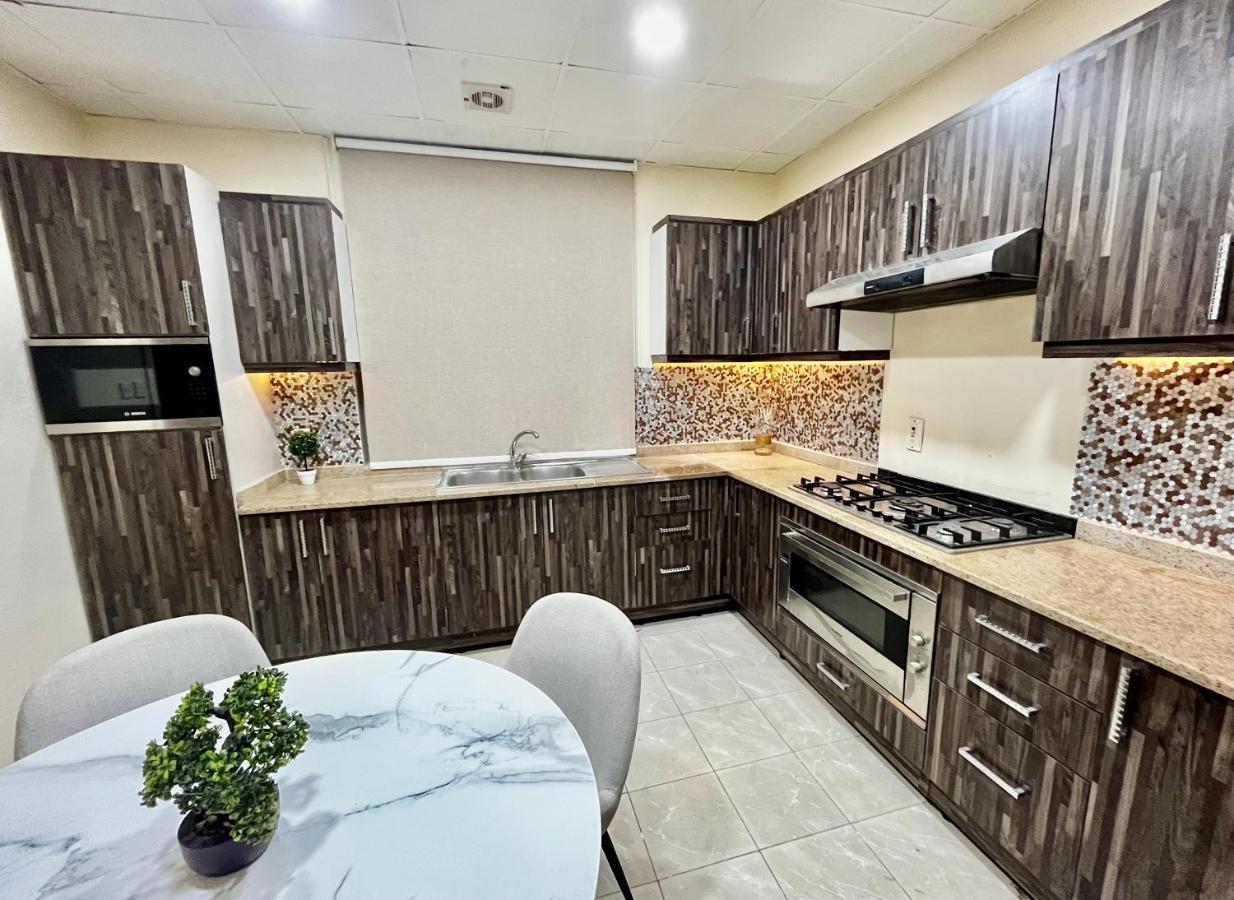 فيلة Independent Spacious 3 Bedroom *