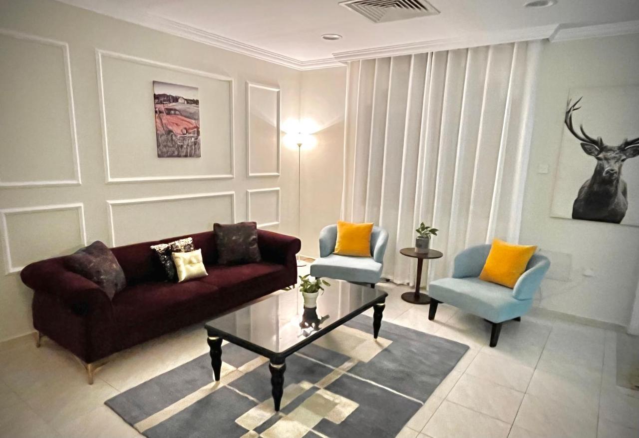 Independent Spacious 3 Bedroom * دبي
